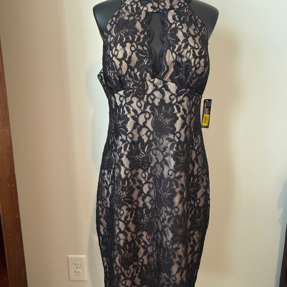 Elegant Black Lace/Nude Halter Dress Size 16 NWT Cocktail Party Wedding